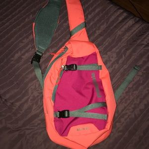 Patagonia sling bag
